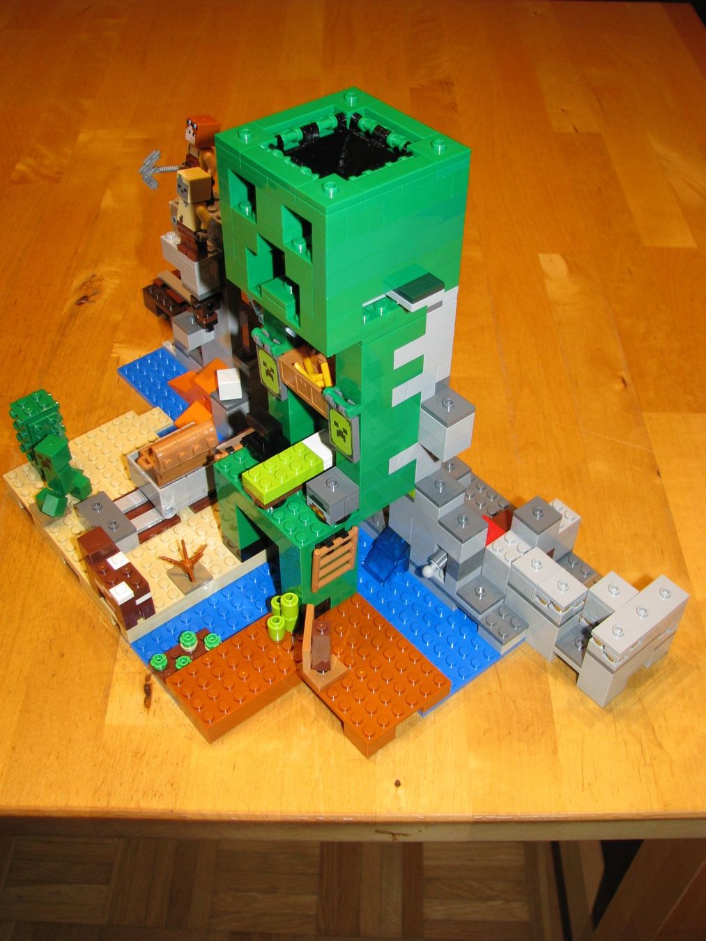 Lego Spielzeuge: Lego Minecraft 21155 The Creeper Mine – Gebraucht aus Wangen b. Olten von Binggeli4 2