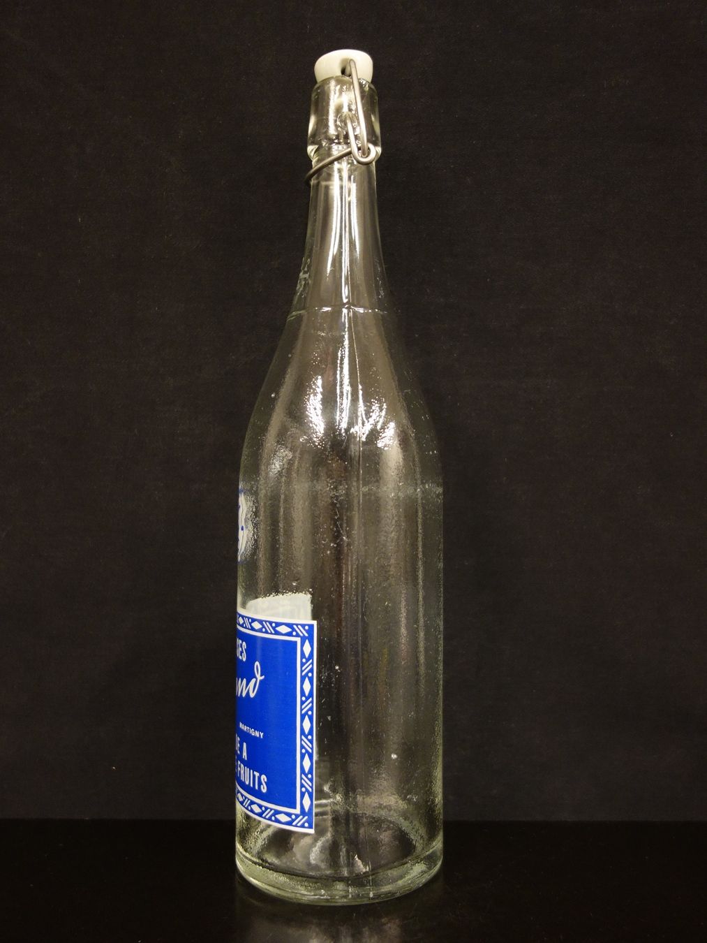 Bicchieri, Caraffe & Bottiglie: alte Flasche MORAND MARTIGNY 1968 – Usato da Kerzers venduto da Flaschenposten 1