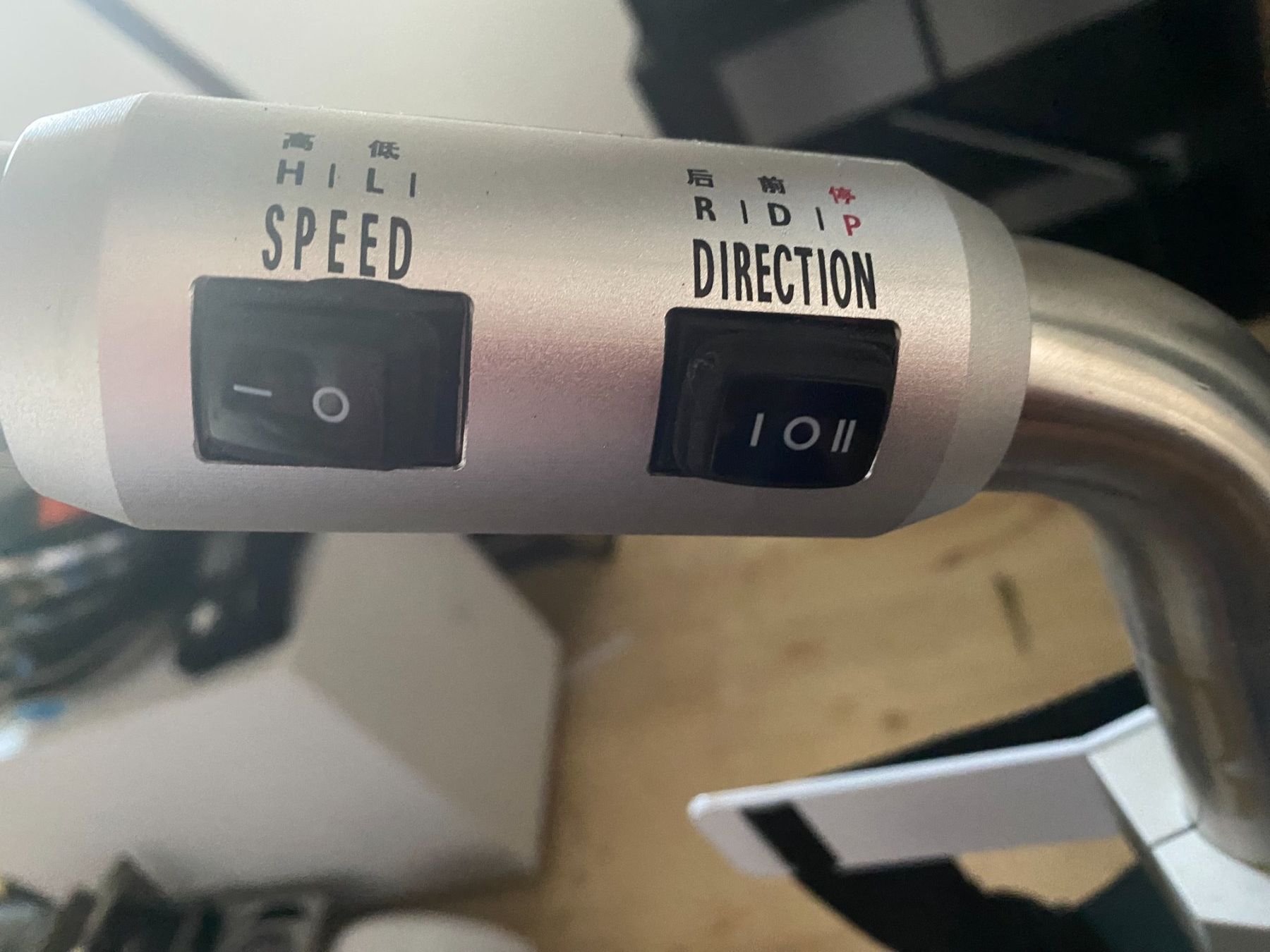 Trolleys: Golf Trolley – Neu und originalverpackt aus Arbon von Saemis