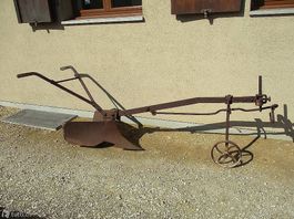 Historischer Hand-Pflug Öko-Bauern Chalet Chic Garten-Deko