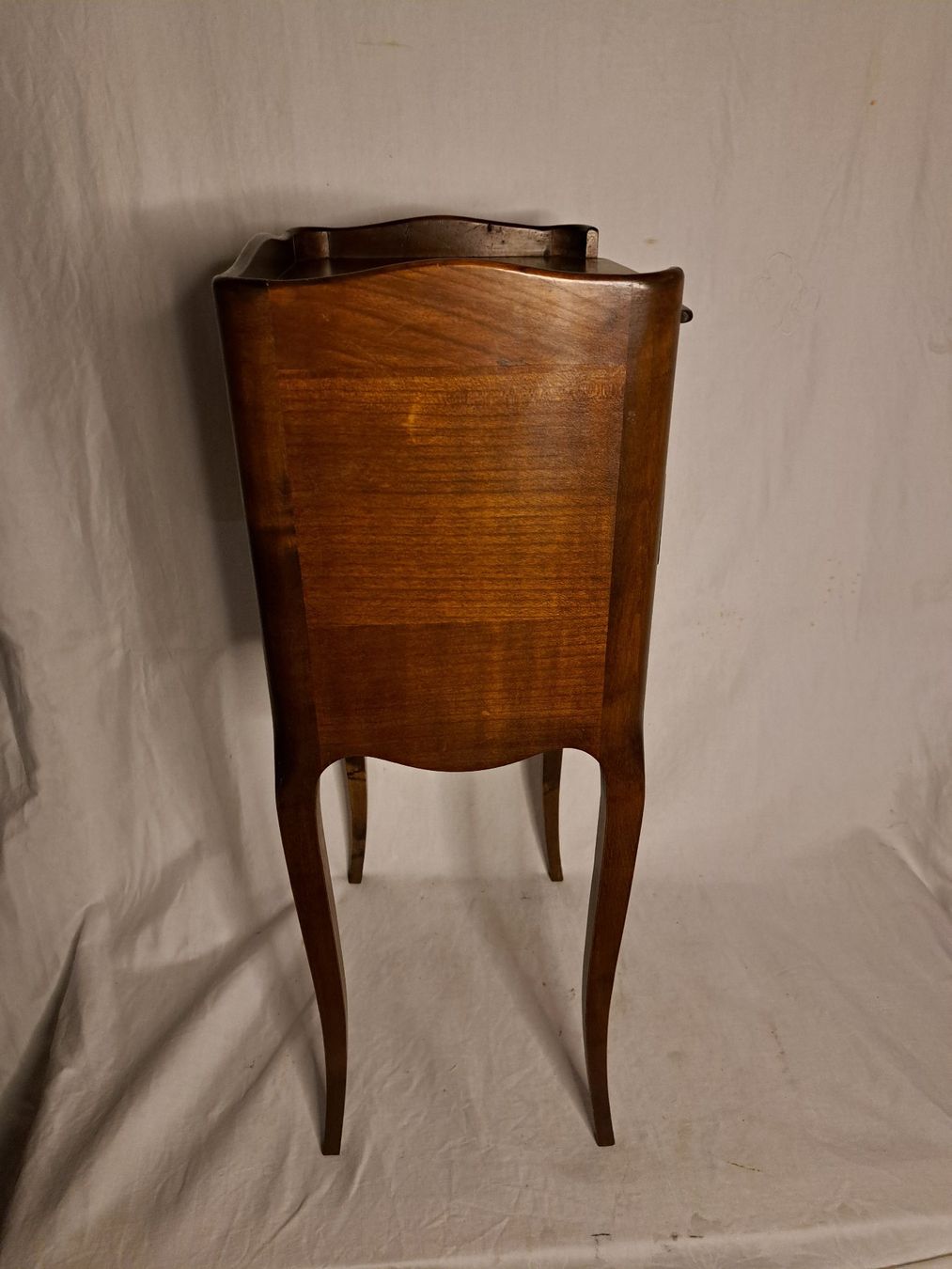 Kommoden: ANCIENNE PETITE CONSOLE COMMODE – Gebraucht aus couvet von carlin01 1