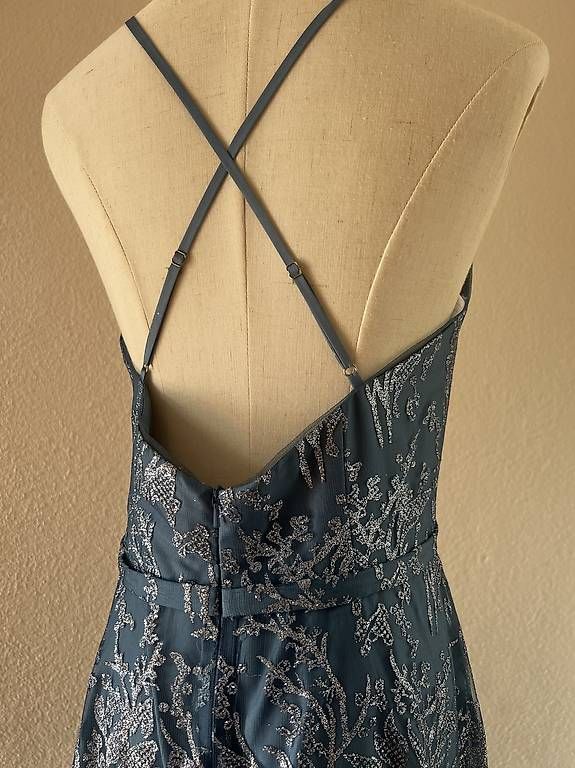 Vestiti: Abendkleid  – Usato da Winterthur venduto da Anjarys 3