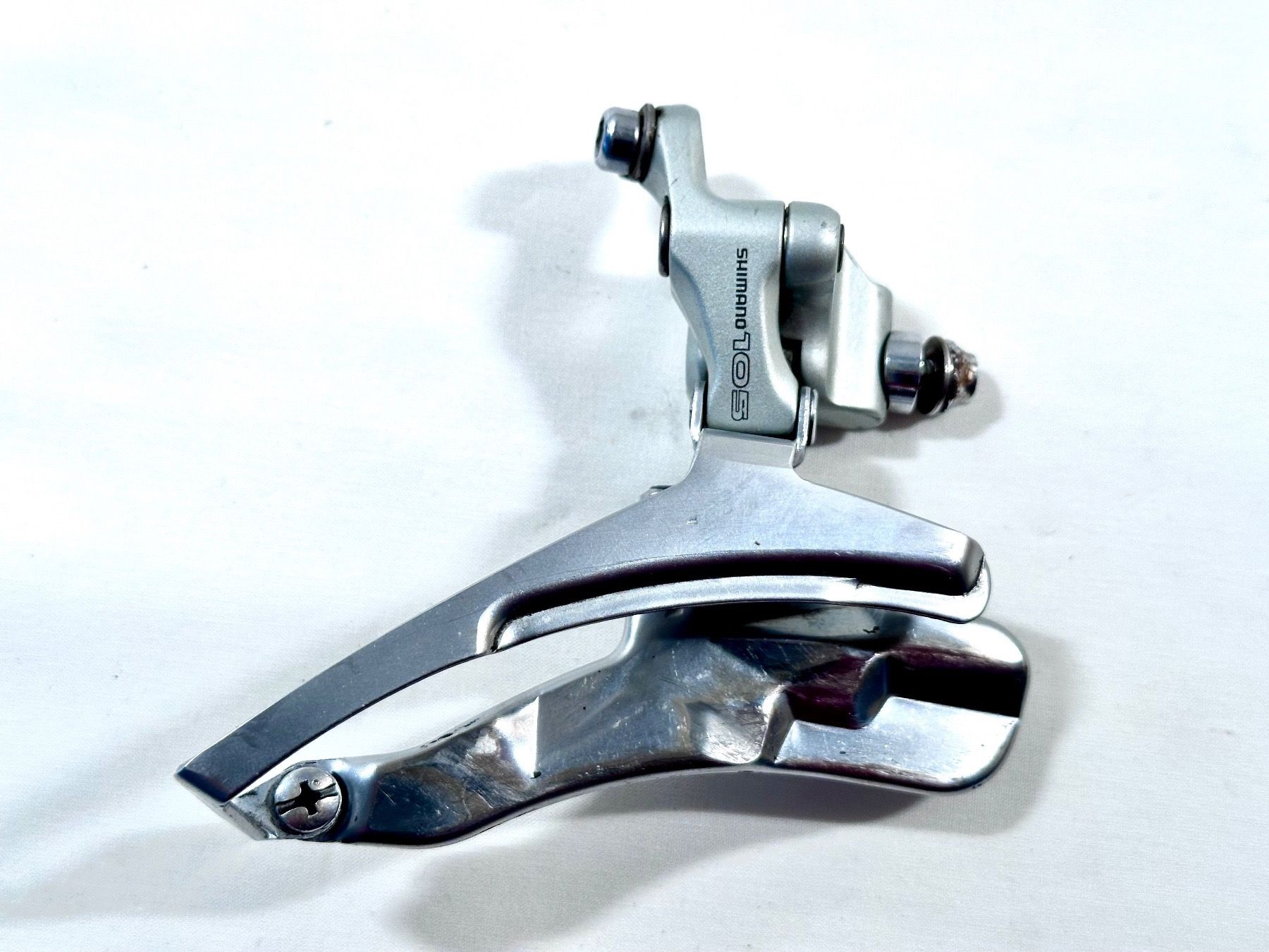 Shimano Ersatzteile: Shimano FD-1057 105 Front Dérailleur Umwerfer TRIPLE – Gebraucht aus Luzern von bikeandbeltcom