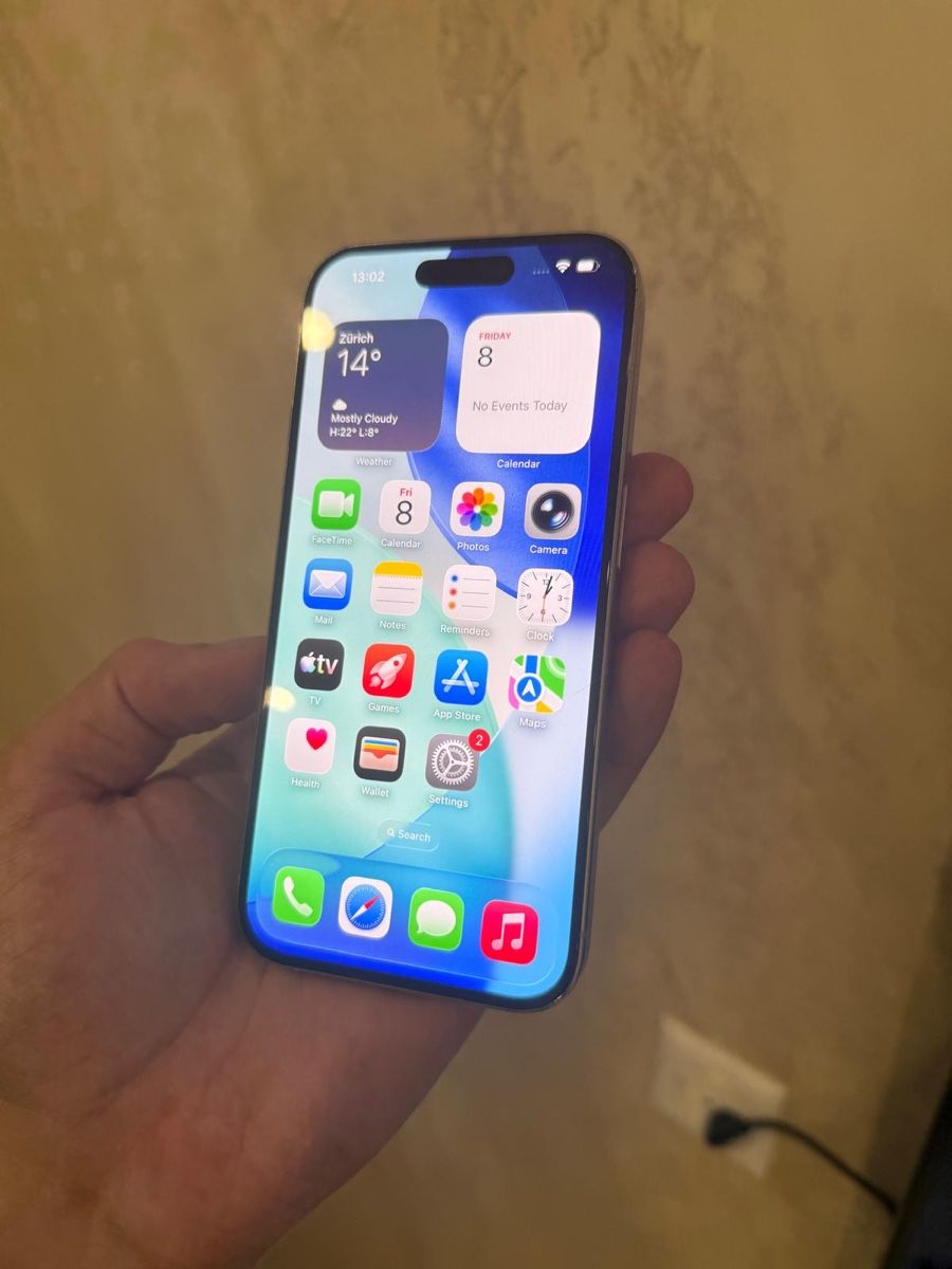Apple Portables: Iphone 15 pro baterry 100% – Neuf (Voir description) à Chippis par mig_8ns6 1