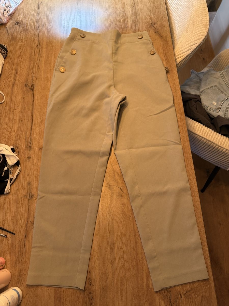 Zara Pantaloni: ZARA Hose Gr S  – Usato da Hohenrain venduto da Flysohighmybutterfly