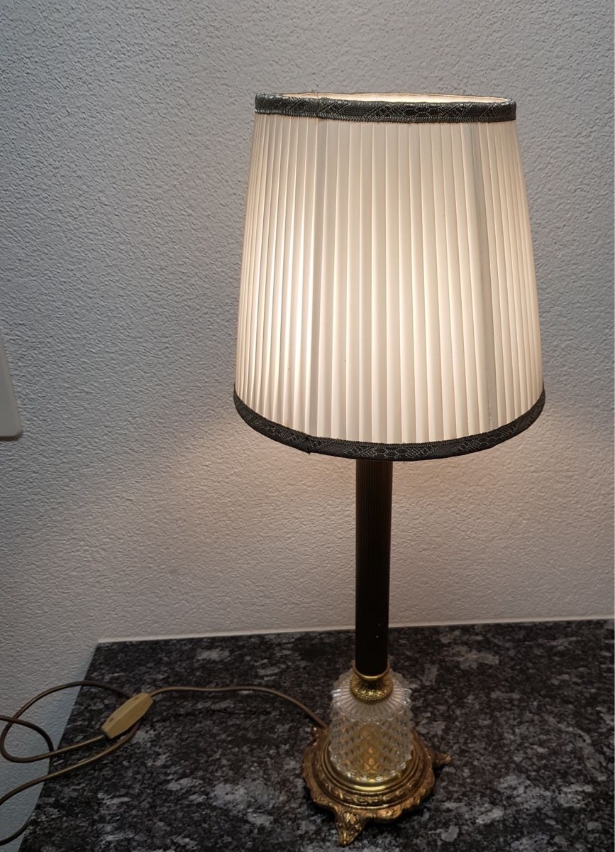 Lampen: Vintage Messing,Glas Tischlampe – Gebraucht aus Mauensee von Braut-kleid