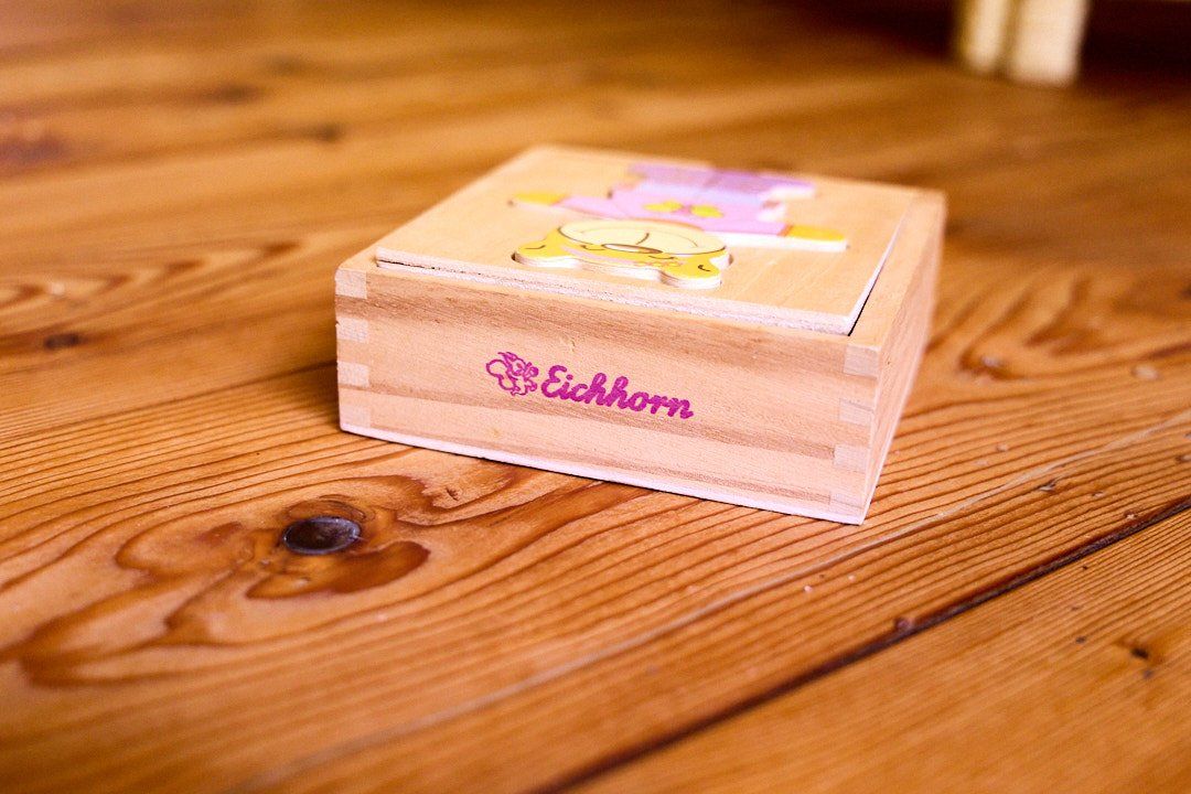 Eichhorn Puzzle: Holz-Puzzle Bär – Usato da Ennetbürgen venduto da JWBT 2
