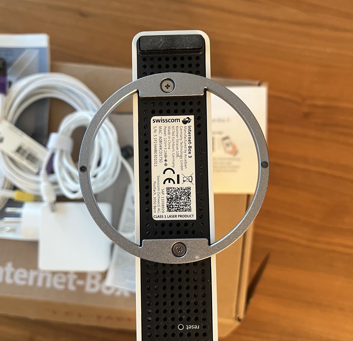 Modems & Router: Swisscom TV-Box 5 & Internet Router 3 – Gebraucht aus Zollikon von Ekiben 2