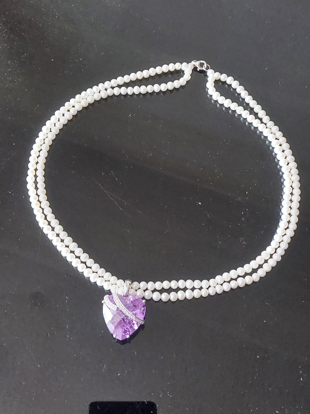 Catenine: Perlenkette mit Amethystherz – Usato da Altstätten SG venduto da sab_pwh6