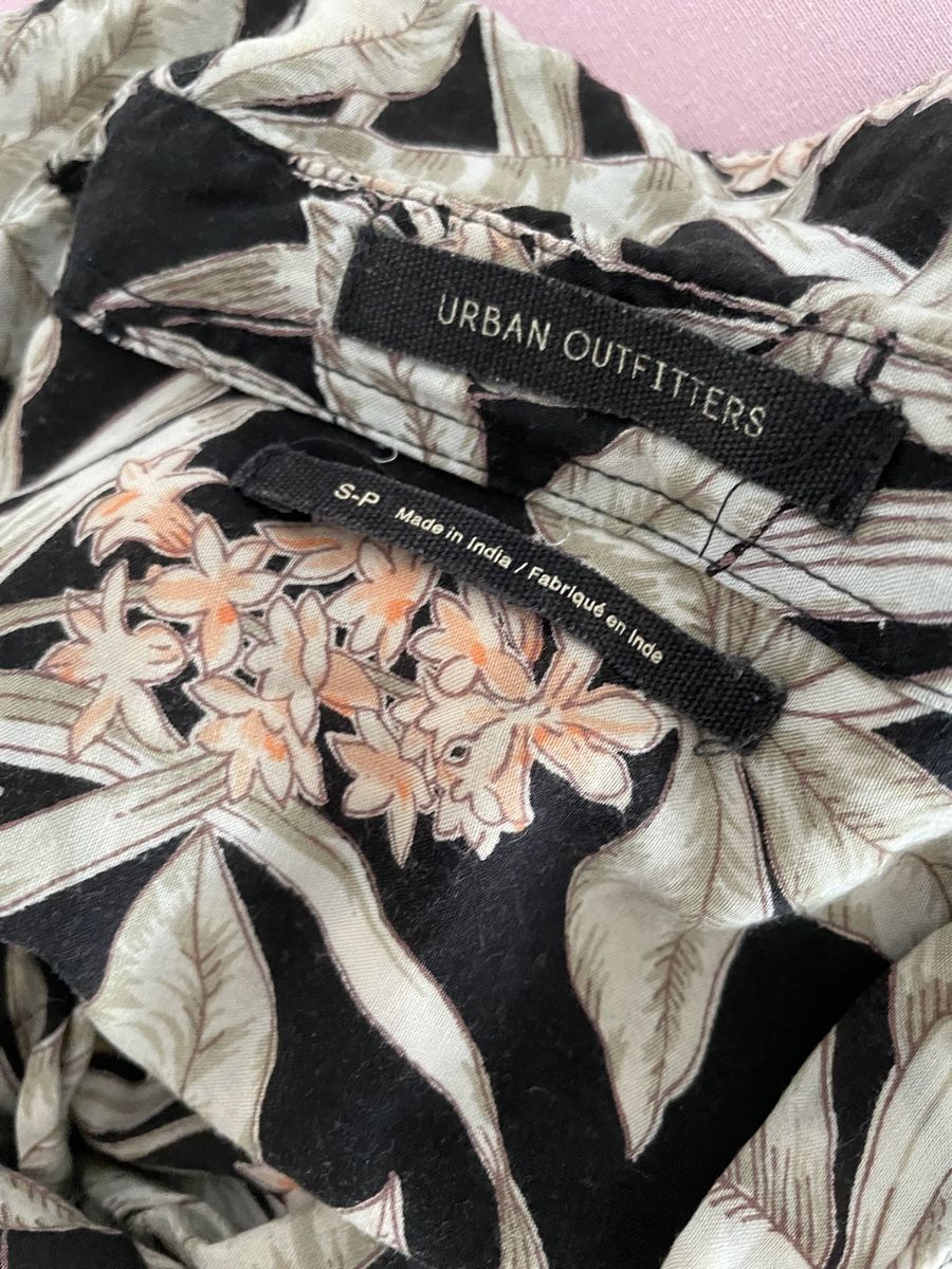 Camicette: Urban Outfitters Hemd, oversized, Blumenmuster – Usato da Zürich venduto da vallup_9 2