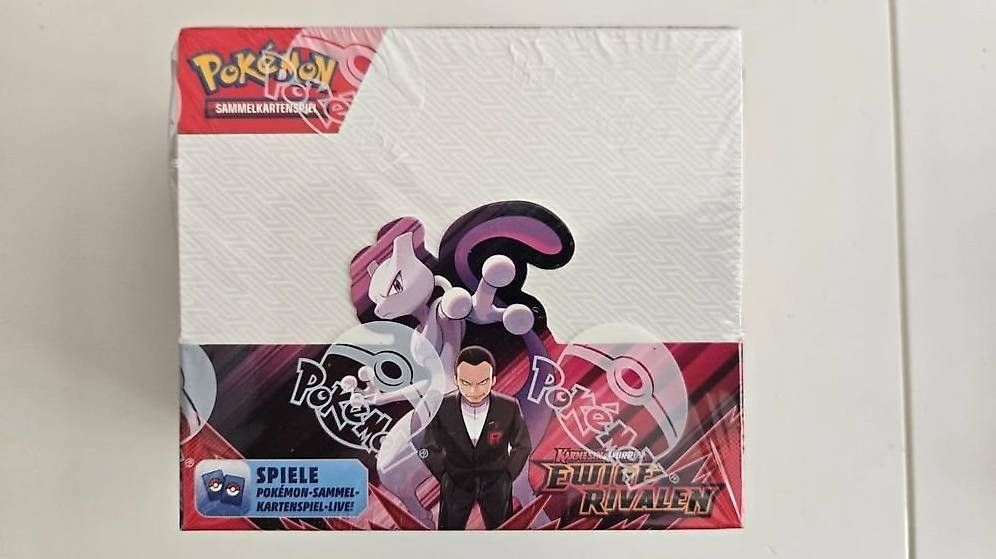 Pokémon Cartes à collectionner: Pokémon Booster Display Case Sealed - Ewige Rivalen – D'occasion à Hagenbuch ZH par RoumanV 2