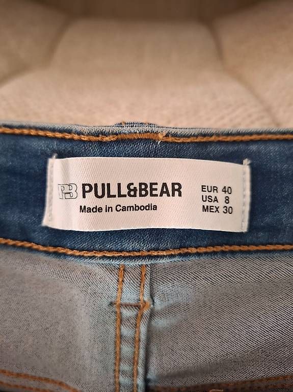 Jeans: Damenjeans von PULL&BEAR – D'occasion à Niederuzwil par Liberatopixel 1