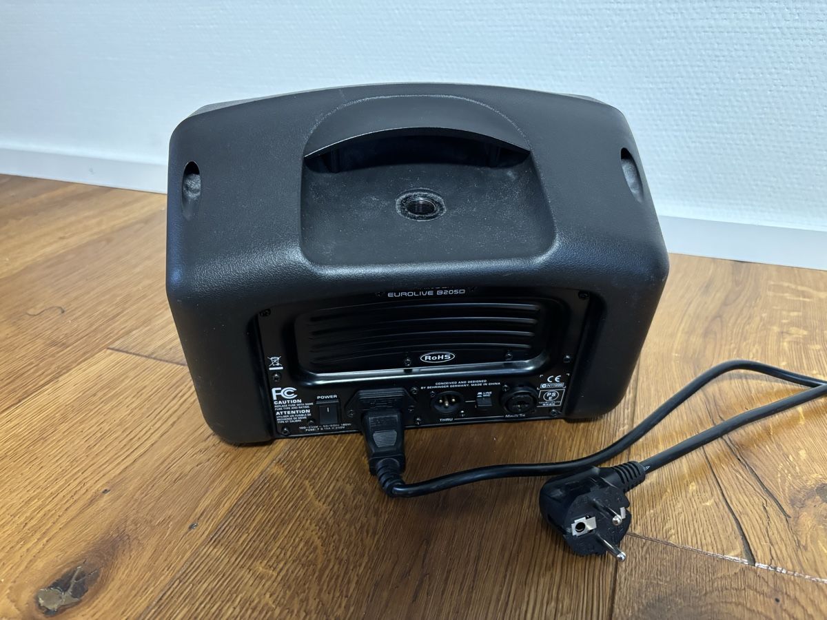 Behringer Casse acustiche: Behringer Eurolive B205D Lautsprecher – Usato da Waldkirch venduto da xyst 1