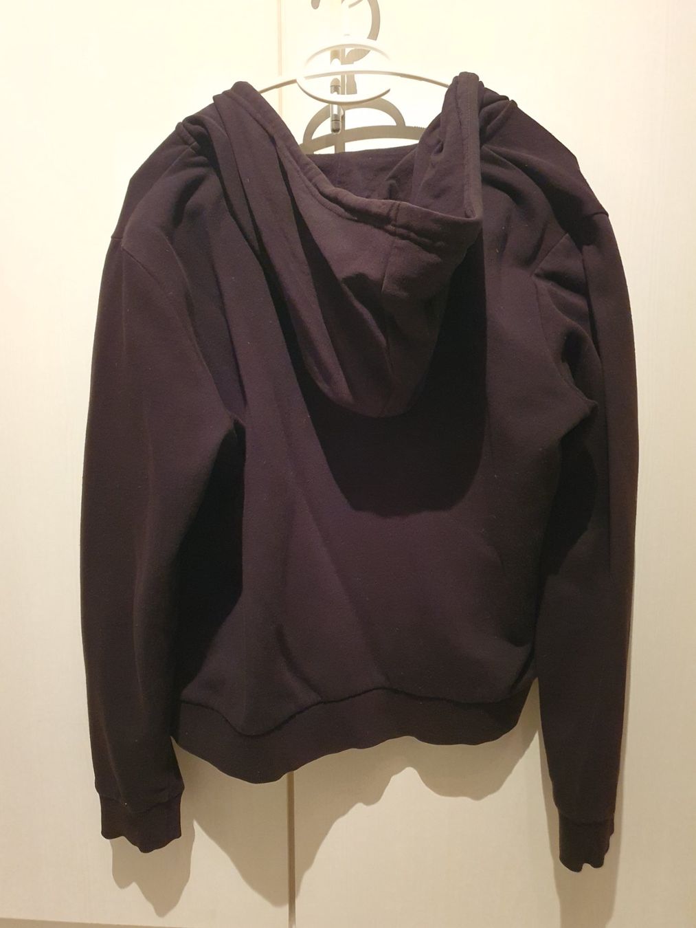 H&M Jacken: Kapuzenjacke Schwarz Grösse S – Gebraucht aus Weiningen ZH von jet_qh2c 1