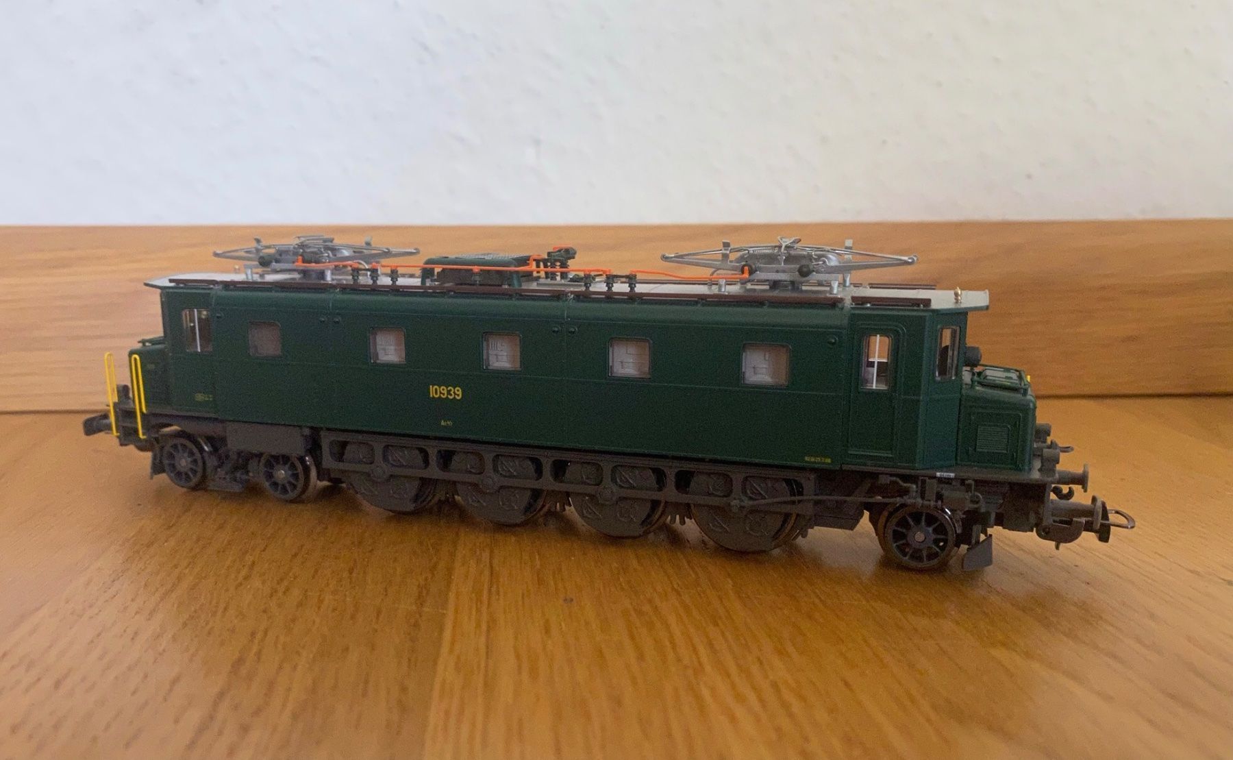 Piko Modellini di ferrovie: Piko SBB Ae 4/7 Doppelpack – Nuovo e nell'imballaggio originale da Riehen venduto da ambriarni 1