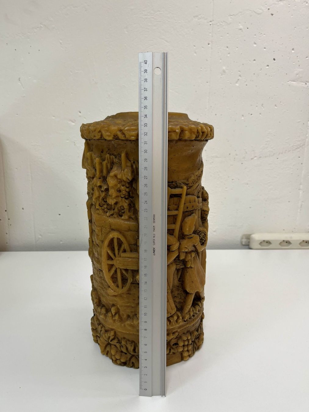 Candele: Rustikale Weinkerzen-Säule, Vintage-Stil, – Usato da Zürich venduto da V3NOM_x3 2