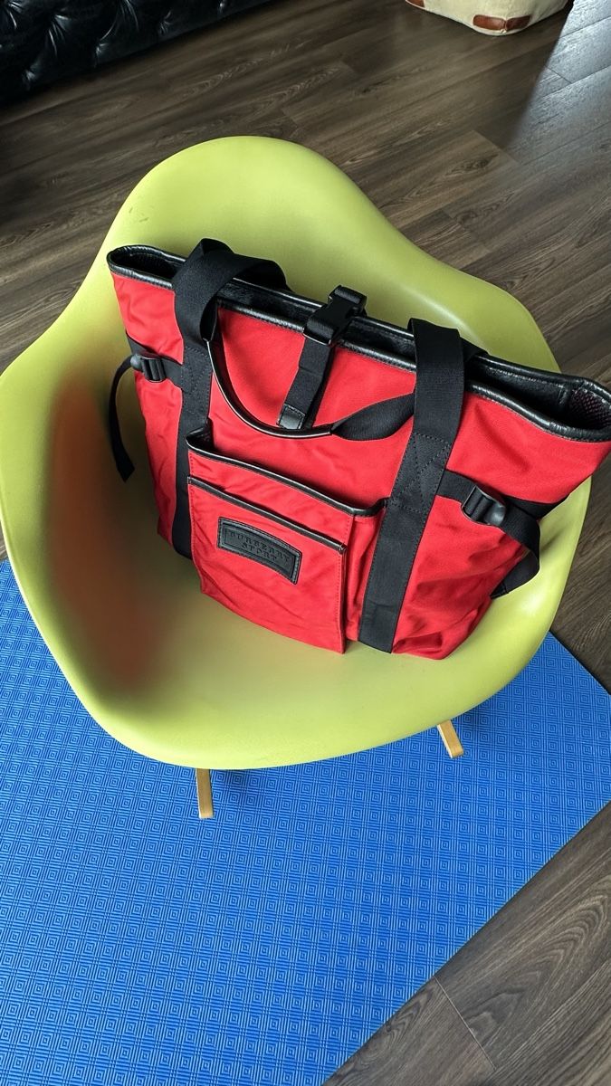 Burberry Borse: BURBERRY SPORT Tragetasche – Usato da Aarburg venduto da Yula24 1