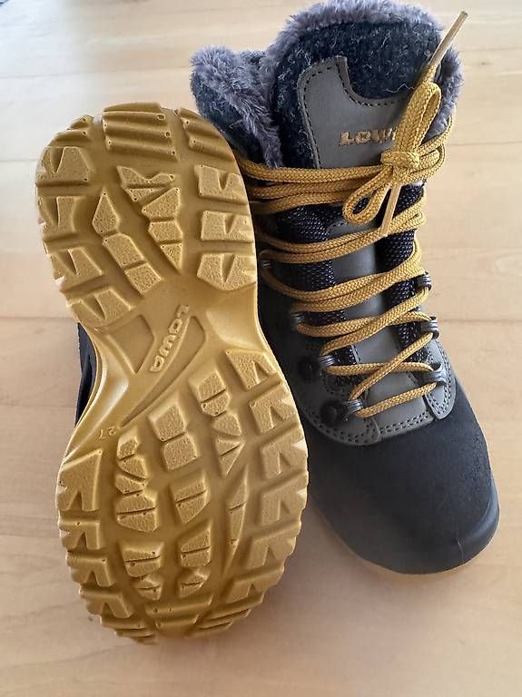 Lowa Herrenschuhe: Lowa Winterstiefel gr 27 – Neu (gemäss Beschreibung) aus Buttwil von cpi_q5sp 1