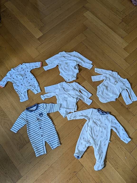 Lotti & Set di vestiti: Body Strampler Set 50 und 53 – Usato da Zürich venduto da Pabloo17