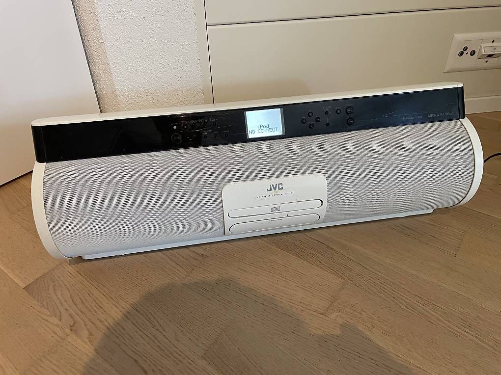 JVC Radio: JVC Radio Ghettoblaster RD-HA3W – Usato da Romanshorn venduto da wakesurf71
