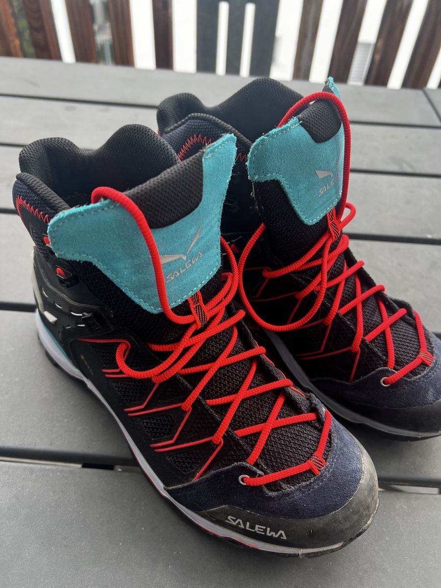 Salewa Damenschuhe: Salewa Damen Wanderschuh Gr.40.5 neuw Goretex – Gebraucht aus Bottighofen von fritz-81