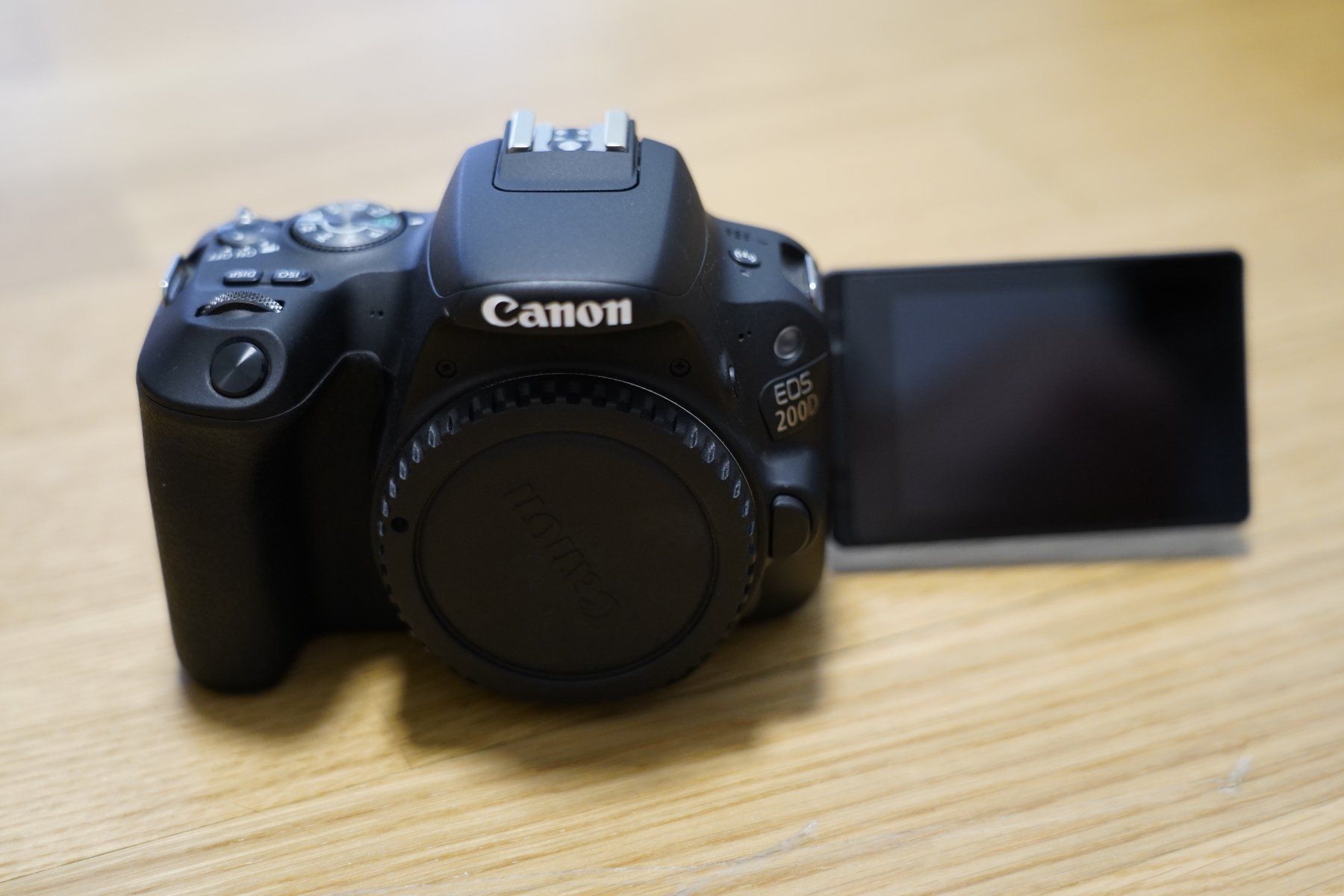 Canon Fotocamera: Canon EOS 200D – Usato da Bülach venduto da geo_6fzr 1
