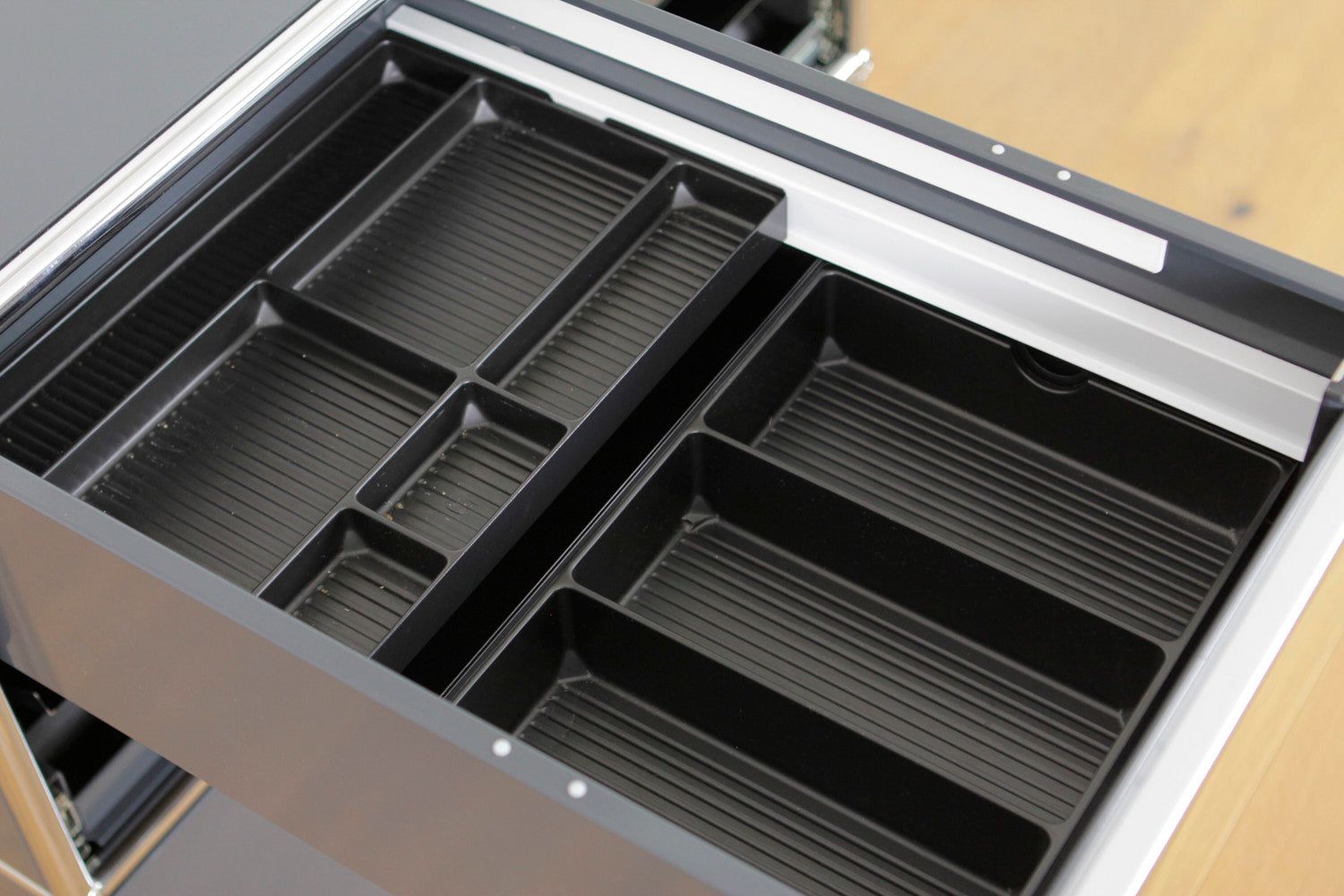 Scaffali: USM Organisationsmöbel #1219 – Usato da Affoltern am Albis venduto da Zapro 2