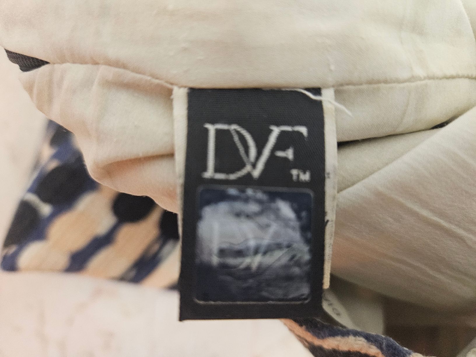 Diane von Furstenberg Gonne: Diane von Furstenberg skirt – Usato da Zürich venduto da ker_r28q 4