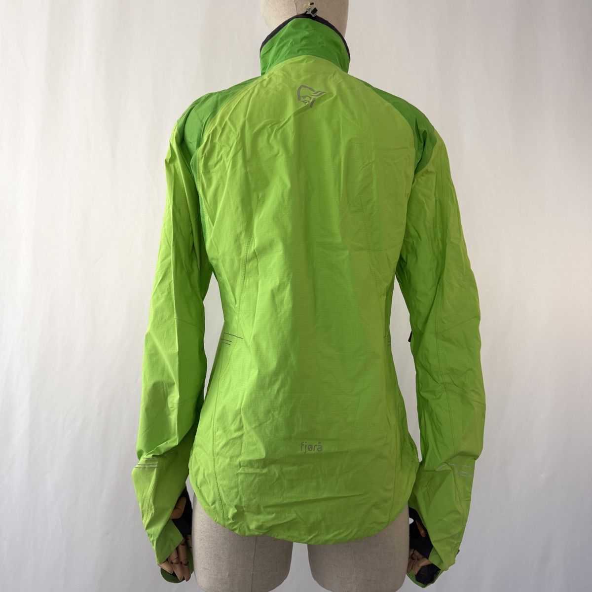 Norrøna Giacche: NORRONA Fjora New GORE-TEX Jacket – Nuovo (secondo la descrizione) da Emmen venduto da Colette-Juliette 5