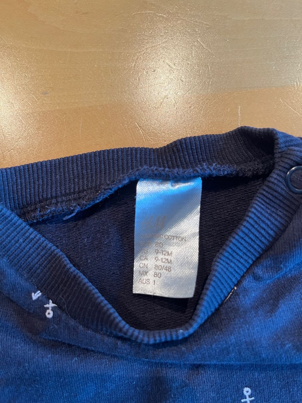 H&M Maglioni & Felpe: Kinder Pullover dunkelblau Grösse 80 Anker – Usato da Ziefen venduto da Madame1982 1