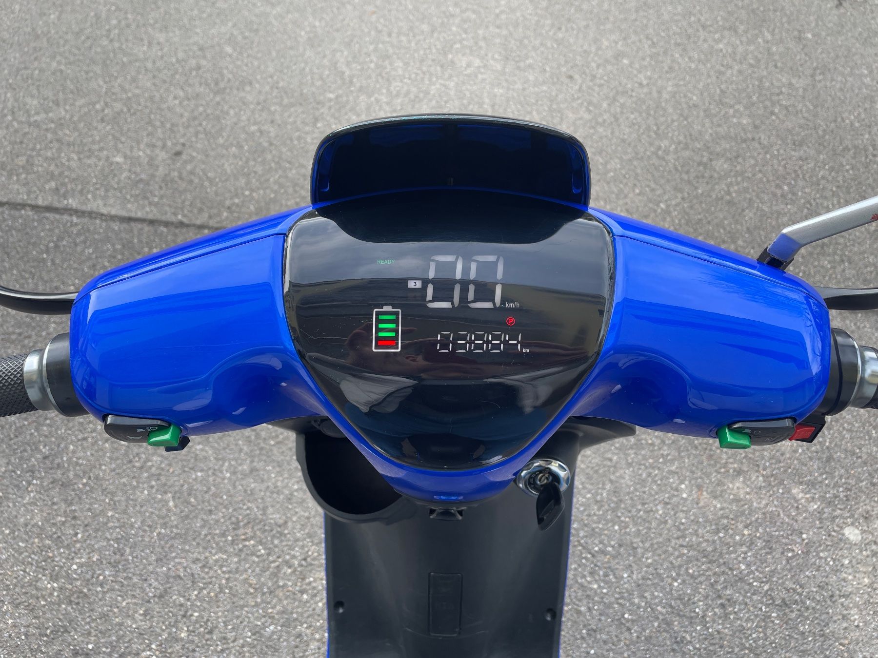 Veicoli elettrici: E-Roller – Usato da Hombrechtikon venduto da ina_n8gz 1