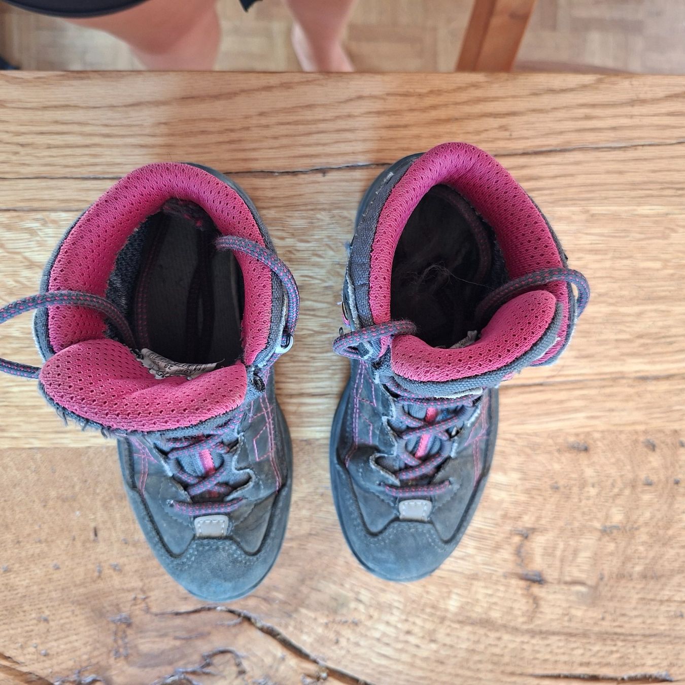 Schuhe für Jungen: Wanderschuhe Kinder – Gebraucht aus Basel von Domisa1 4