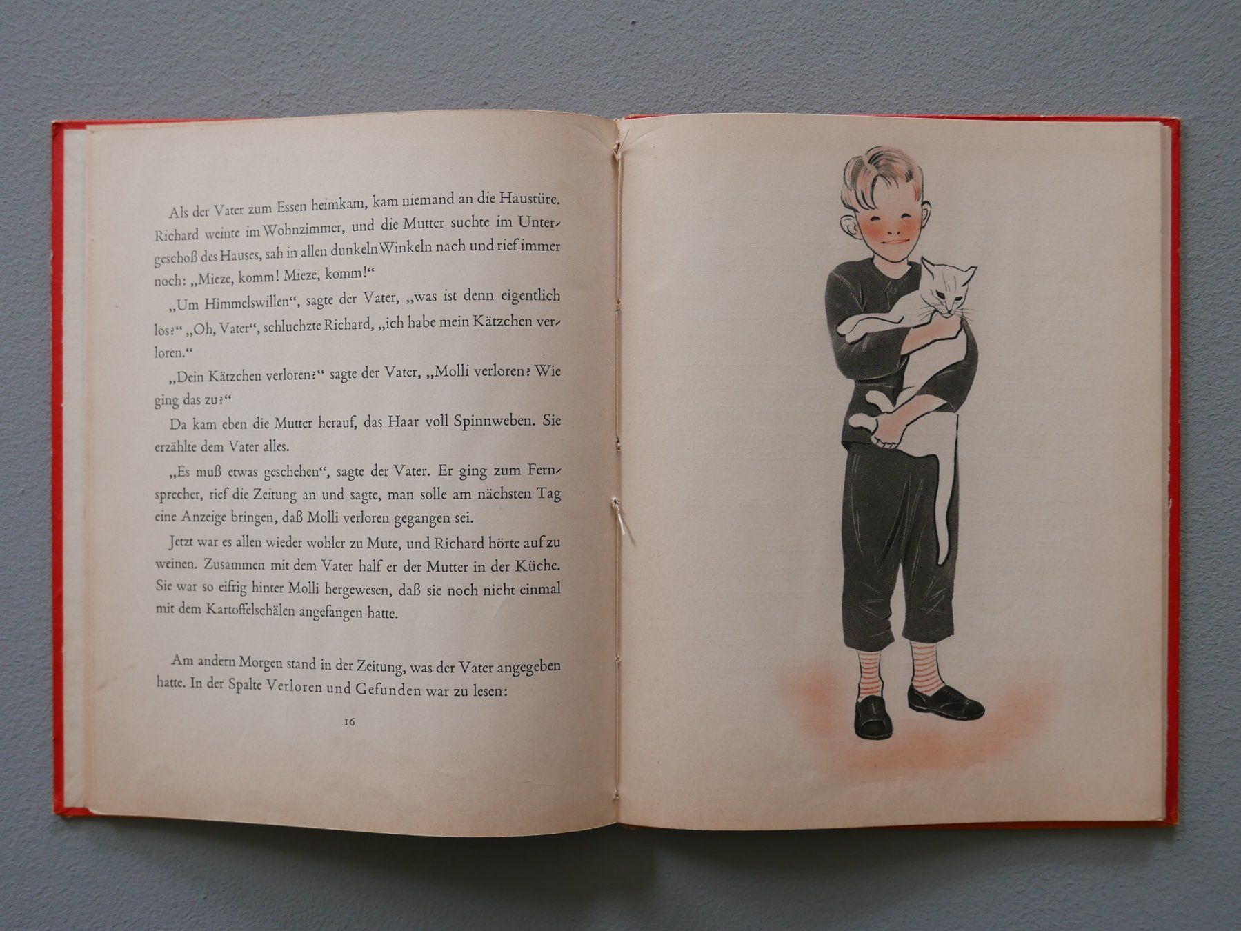 Libri: ANTIKES KINDERBUCH MOLLI KATZENGESCHICHTE – Usato da Balgach venduto da Zwischenraum 6