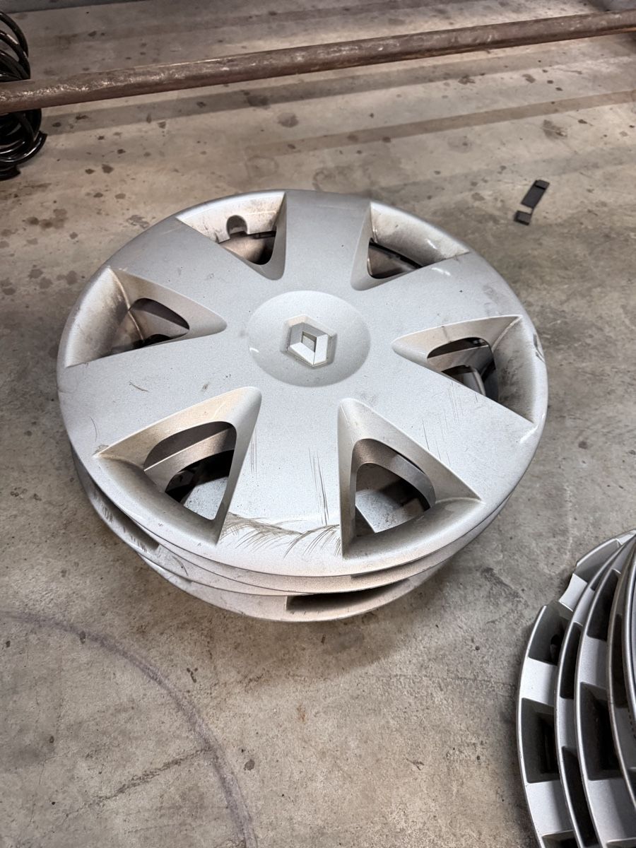 Renault Alle Autoersatzteile: Raddeckel Renault 16“ – Gebraucht aus Kräiligen von tisala 3