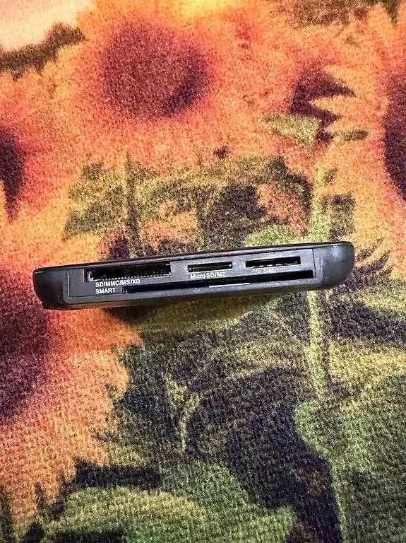 Hubs & Switches: Multi Card Reader – Gebraucht aus Flawil von oie_123_b 2