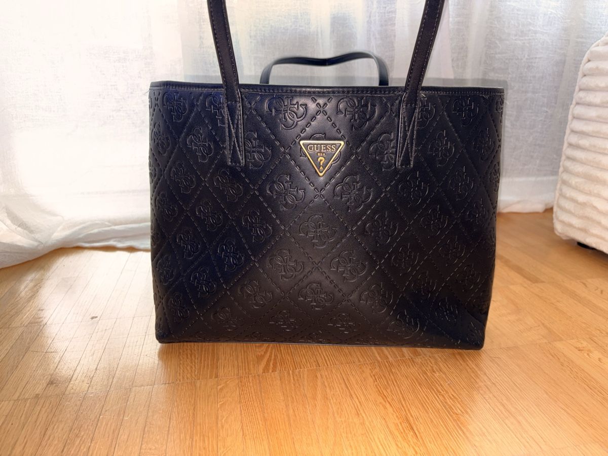 Guess Borse da donna: Guess Shopper – Usato da Winterthur venduto da Davidloetscher