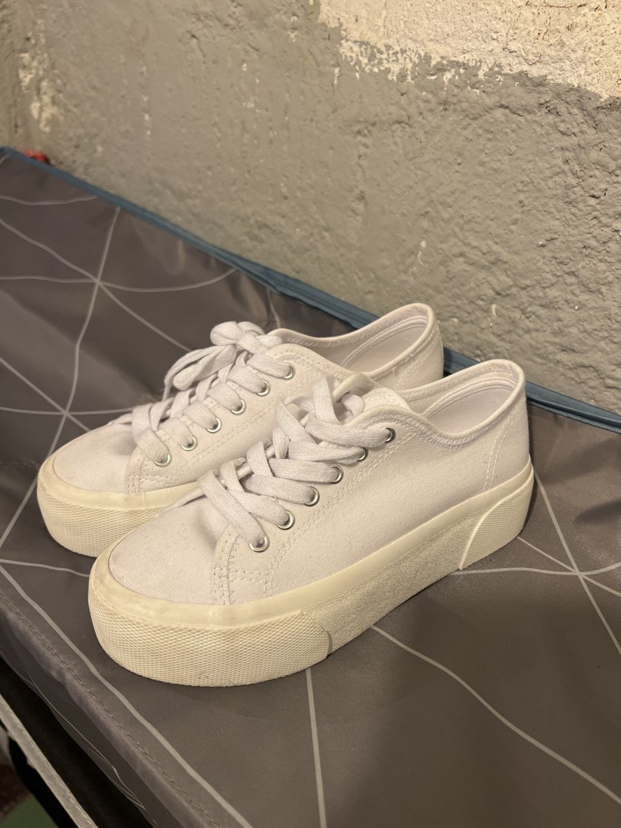 Schuhe für Mädchen: Halbschuh Gr 35 – Neu (gemäss Beschreibung) aus Spreitenbach von nuvola90