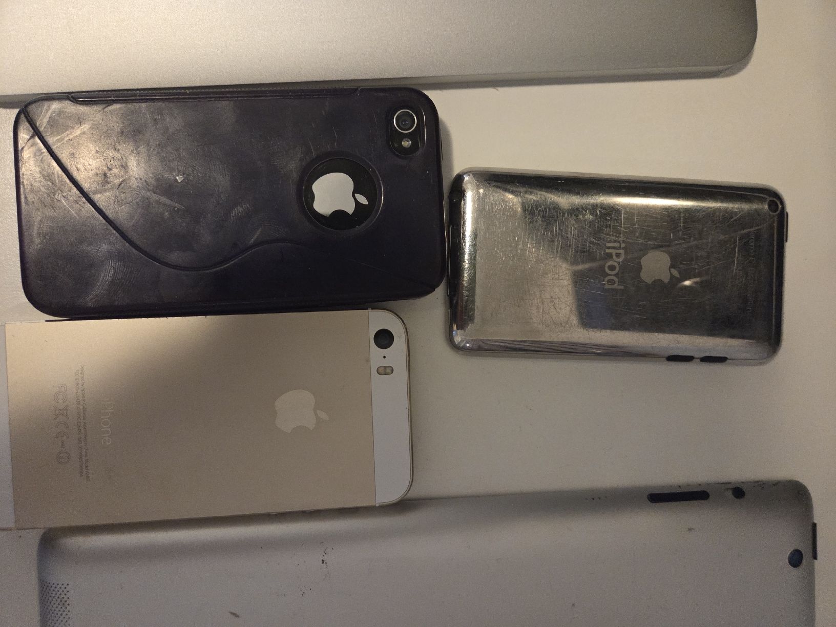 Apple Telefoni cellulari / Smartphones: Konvolut Apple iPhones und iPads – Usato da Flawil venduto da Hamdia12 6