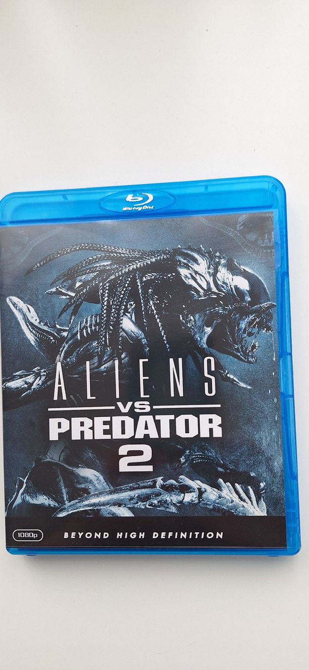Alle DVDs: Aliens VS Predator 2 Blu-ray Disc – Gebraucht aus Schwyz von