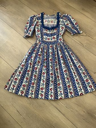 Kleid Blumenmuster blau/rot Grösse S