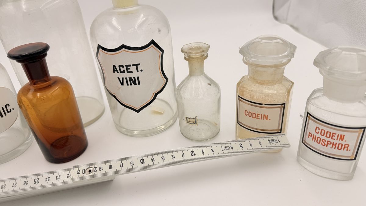 Laborzubehör: Apothekerflaschen Set  gebraucht – Gebraucht aus Rotkreuz von perlengott 2