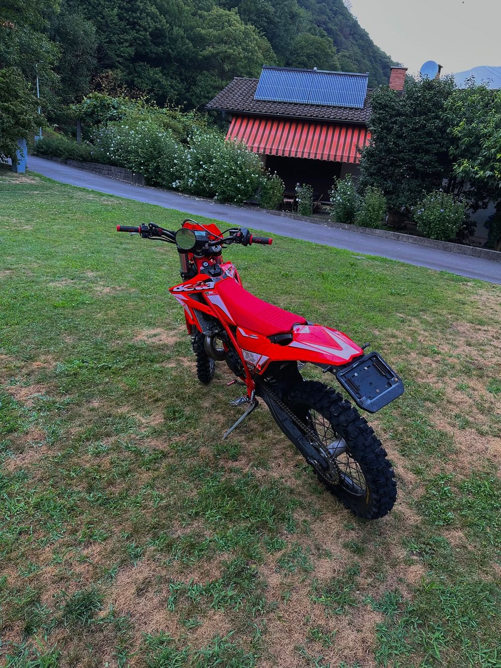 Beta Enduro: Beta 300 2T – D'occasion à Gorduno par lia_mb7n 9