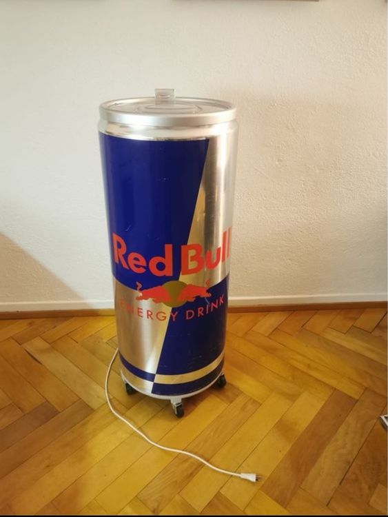 Red Bull Kühlschrank (Gebraucht) in ZERNEZ für CHF 300 – nur Abholung auf Ricardo kaufen