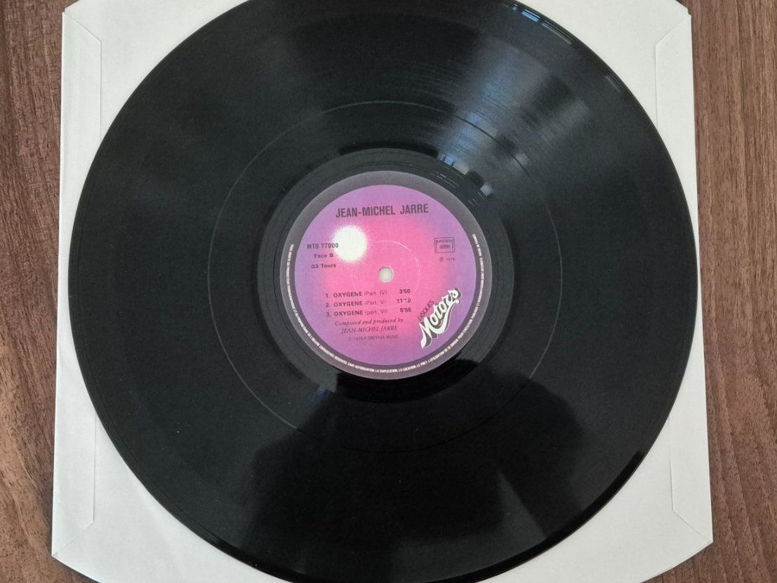 Dischi in vinile: JEAN MICHEL JARRE OXYGENE – Usato da Emmenbrücke venduto da eneredi 2