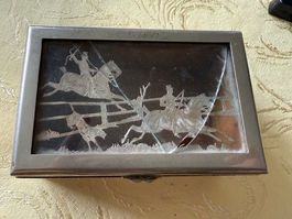 Antike Schmuckschatulle mit Jagdmotiv, Glas defekt