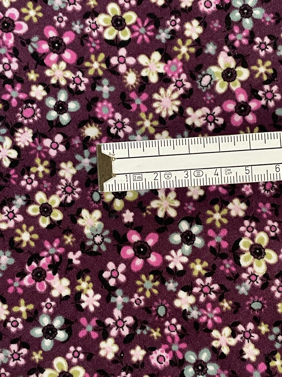 Tessuti: Blumenstoff  Webstoff dick 1.9mx 1.5m neu – Nuovo (secondo la descrizione) da Fehraltorf venduto da Nadja0205