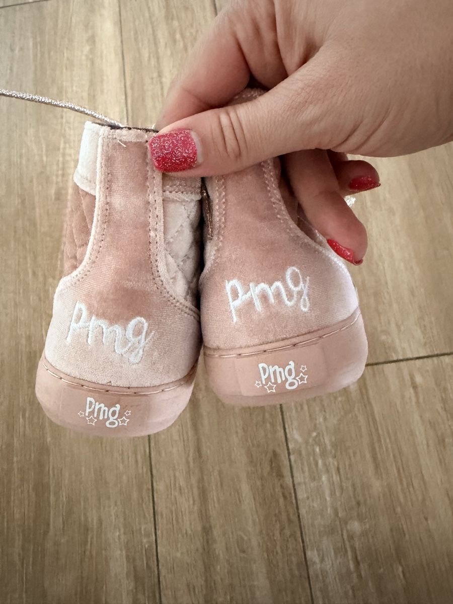 Primigi Scarpe per ragazze: Chaussure Primigi fille NEUVE – Nuovo e nell'imballaggio originale da Villars-le-Grand venduto da Eva_1986 1