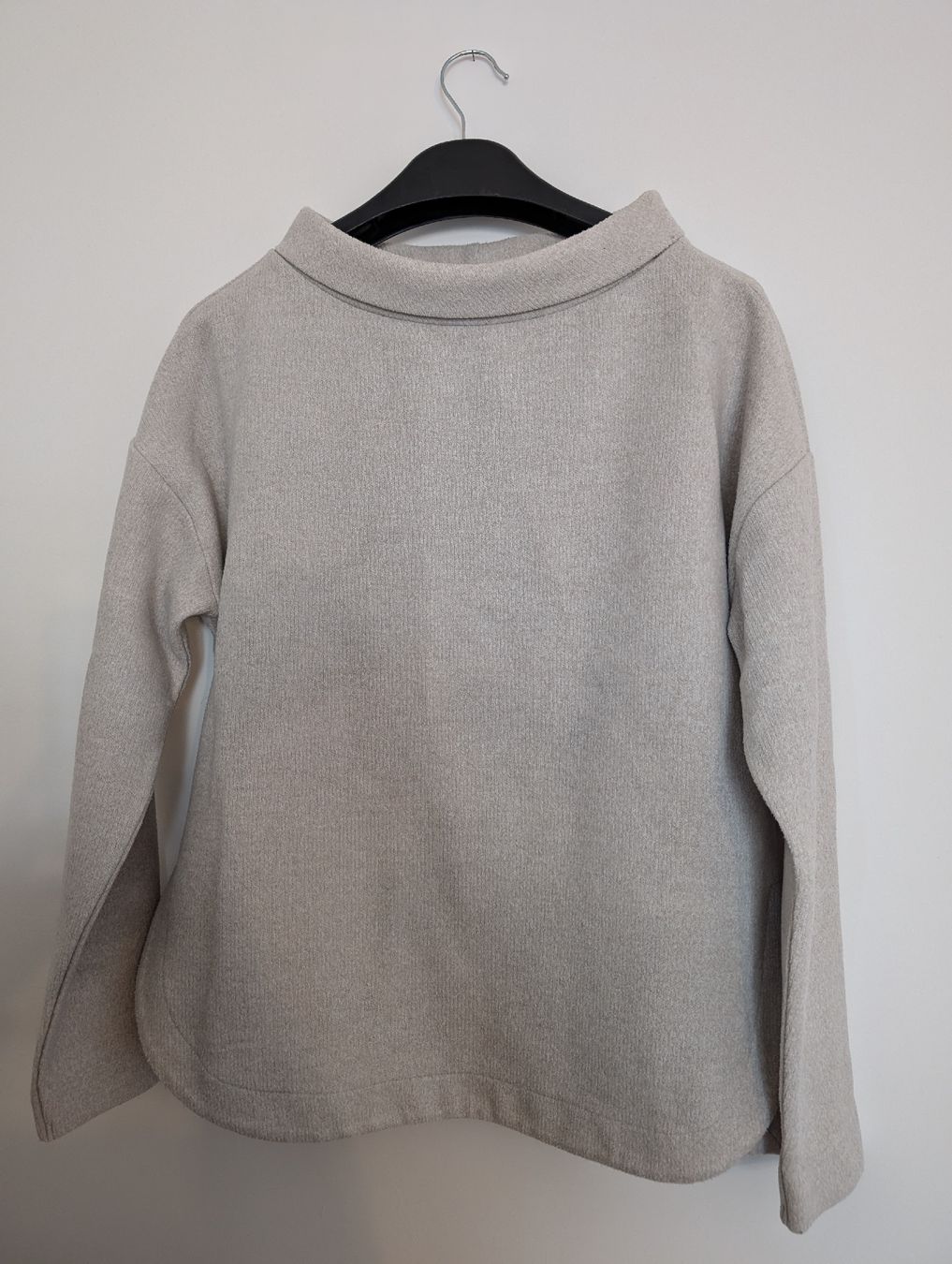 Someday Maglioni & Felpe: Someday Pullover Damen Gr. 36 beige mit Seitenschlitz – Usato da Bern venduto da Zorro333