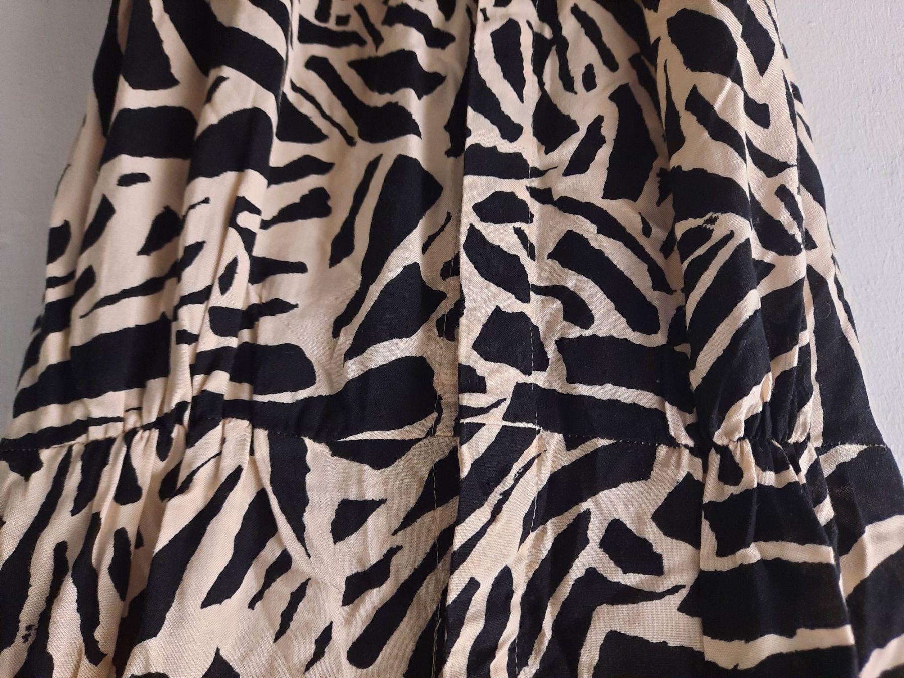 Zebra Vestiti: Kleid Zebralook – Usato da Zürich venduto da ONVA-RE-USE 2