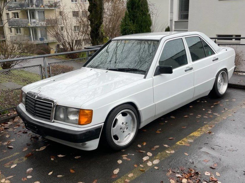 MERCEDES-BENZ 190 E 2.0